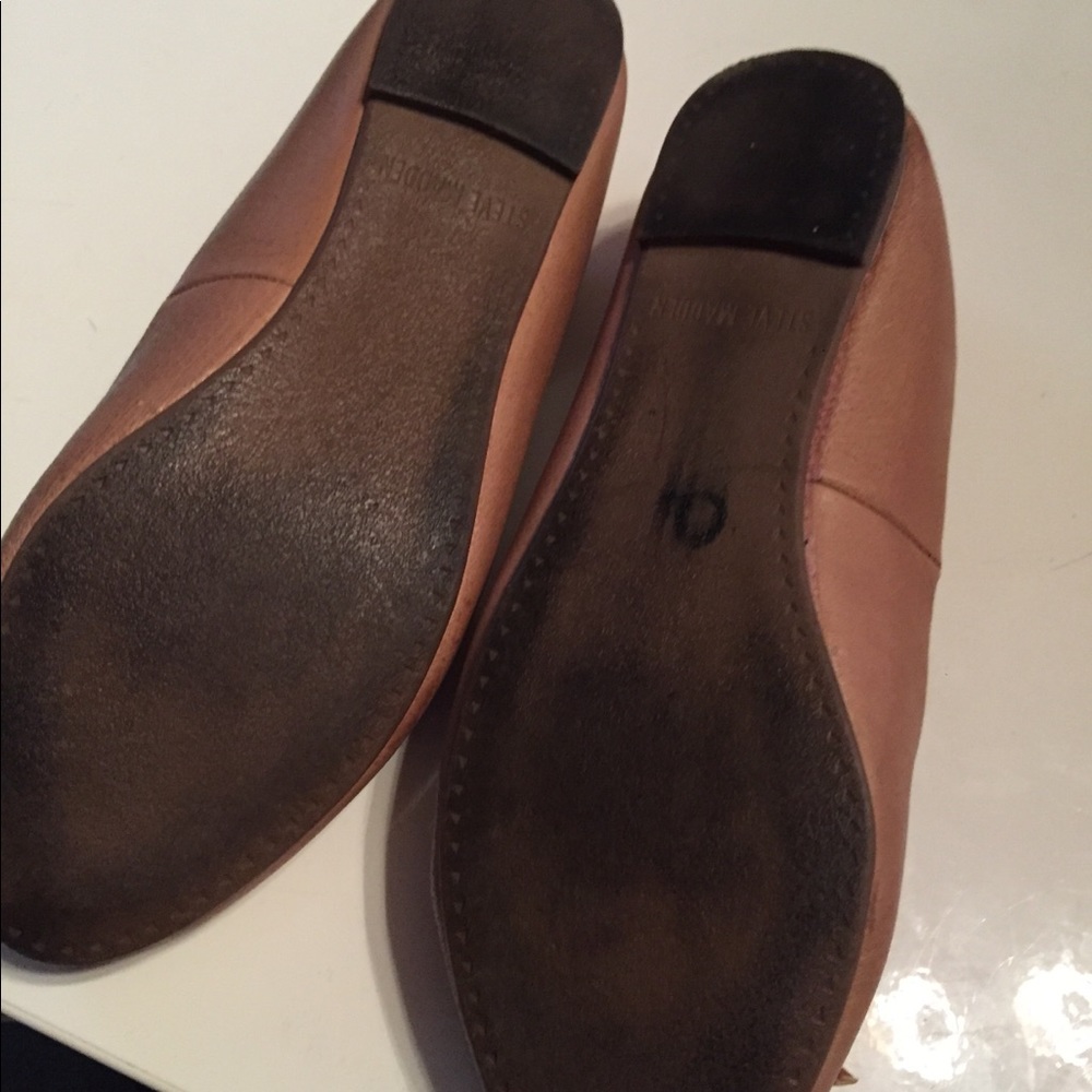 Ladies Steve Madden flats - Picture 2 of 3